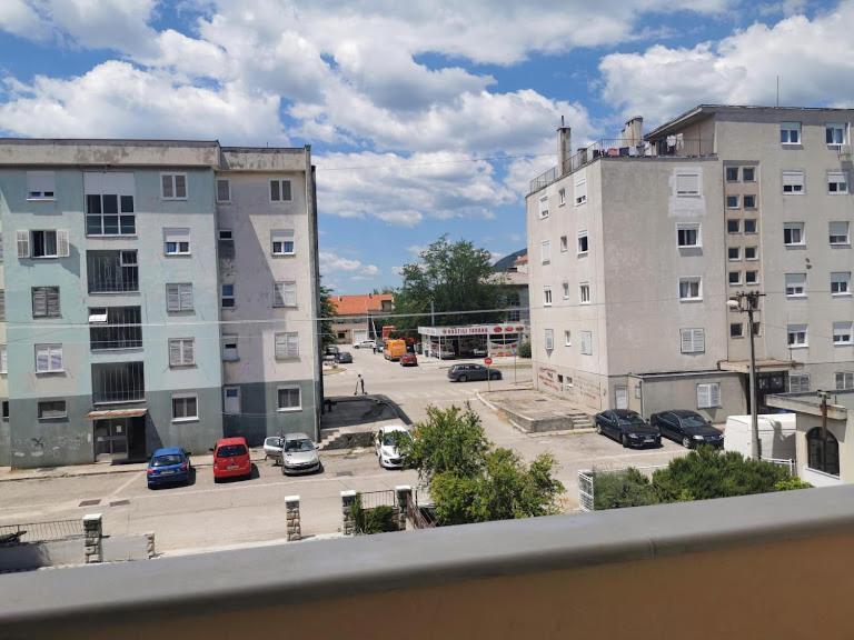 Apartmani Tom Требинье Экстерьер фото